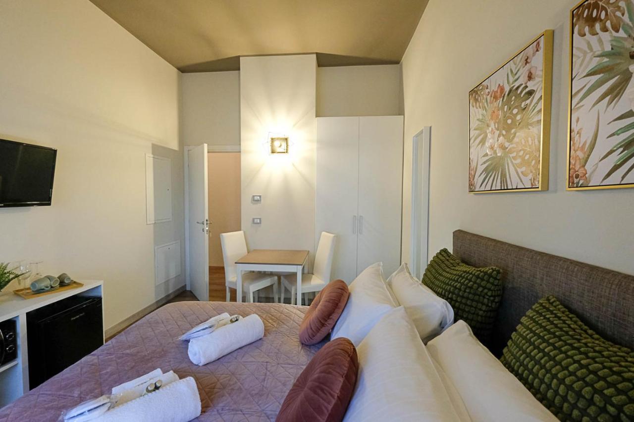 Verona Suites And Rooms Zewnętrze zdjęcie