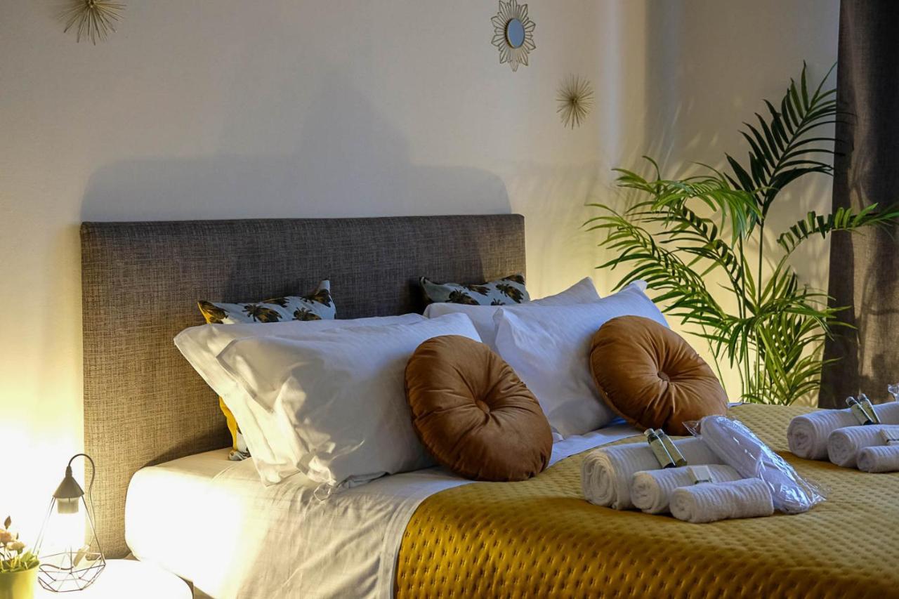 Verona Suites And Rooms Zewnętrze zdjęcie