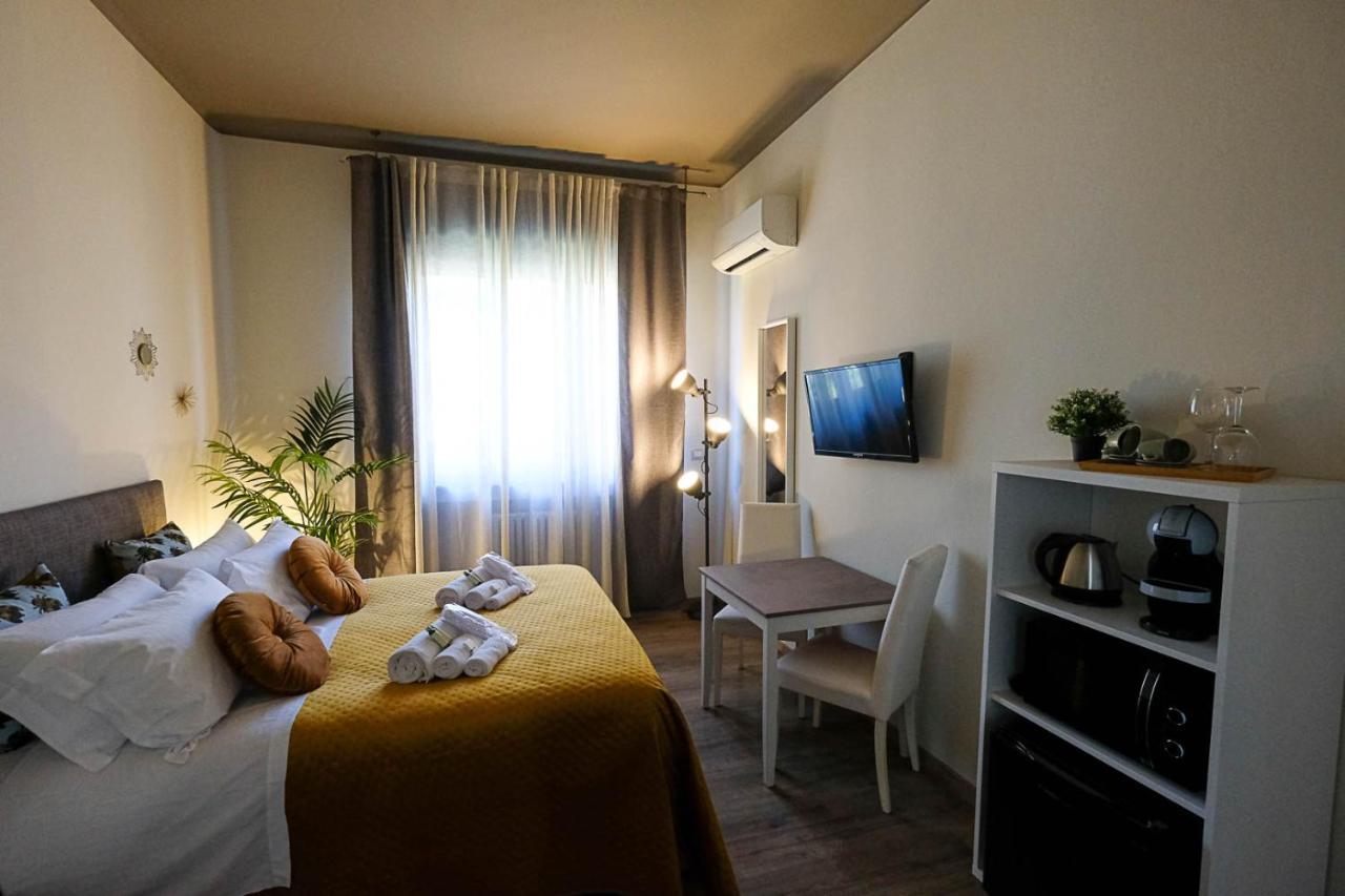 Verona Suites And Rooms Zewnętrze zdjęcie