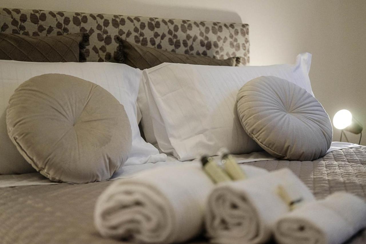 Verona Suites And Rooms Zewnętrze zdjęcie